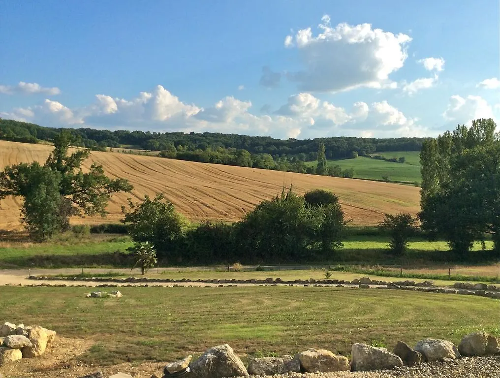 Les Collines De Bidouchac فندق مبيت وإفطار